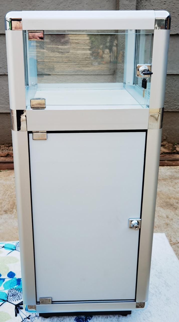 Good day, It's Willie and I have new small glass display cabinets for sale