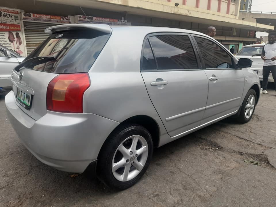 TOYOTA RUNX 1.6 MANUAL EXCELLENT CONDITION