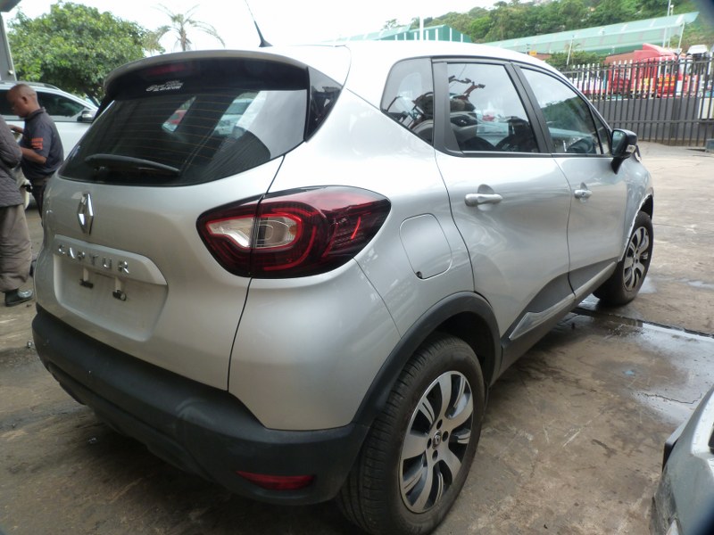 Renault Captur 900T Manual Silver - 2018 STRIPPING FOR SPARES - Private Seller