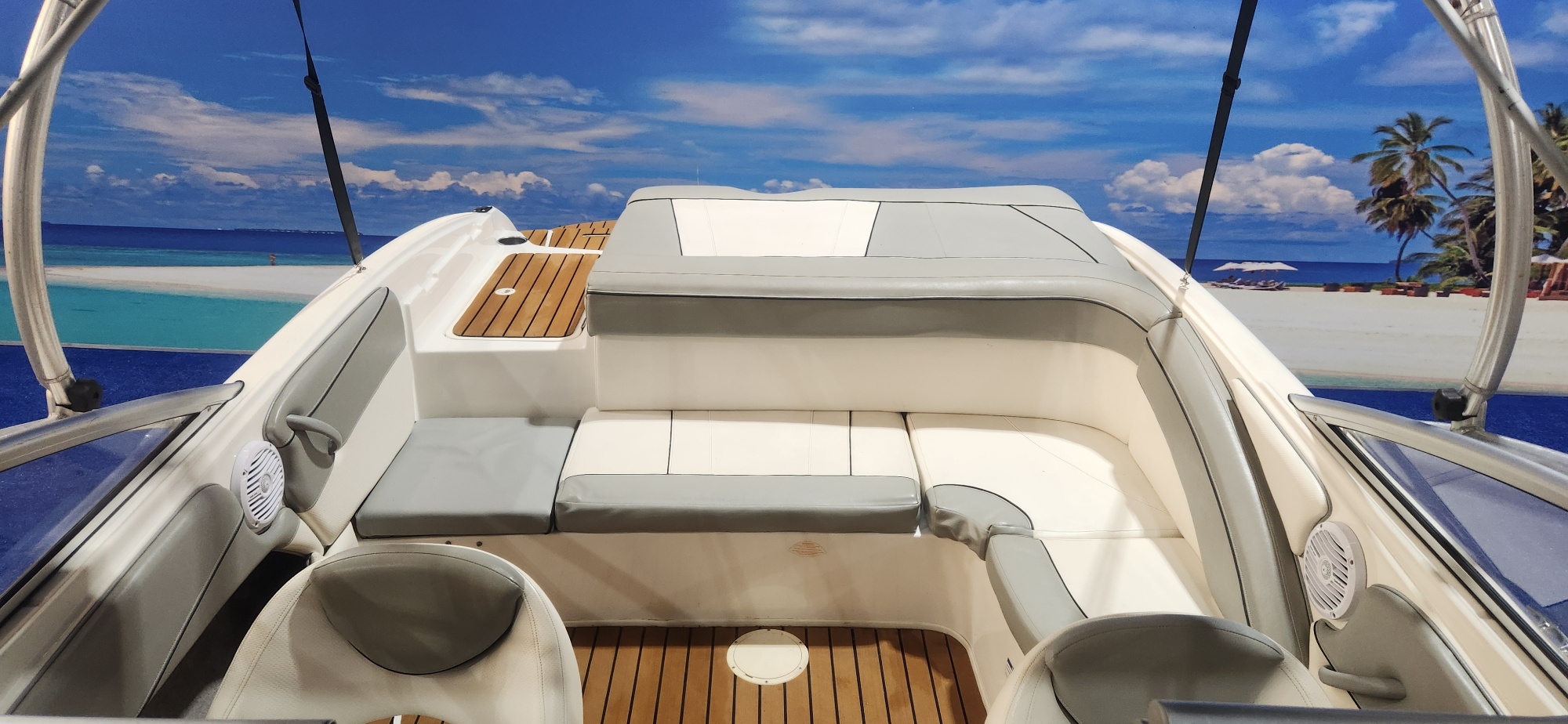 BAYLINER 215 ON TRAILER 5.0 MERCRUISER MPI