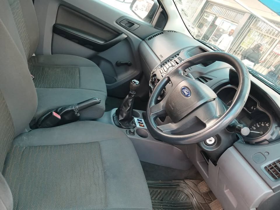 2014 model Ford Ranger single cab 4X4