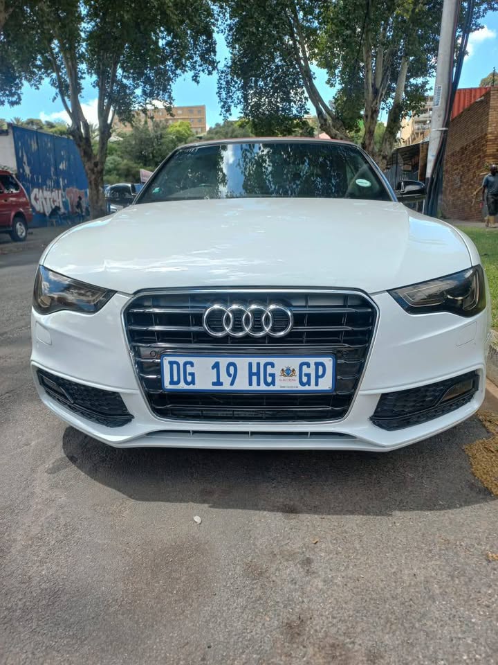 Audi A5 Convertable SLINE. 2014 Model, Engine 2.0 TDI DIESEL, Automatic, White 108000kms.