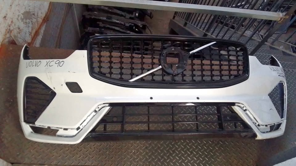 Volvo xc90 bumper - Private Seller Volvo xc90 bumper - Private Seller