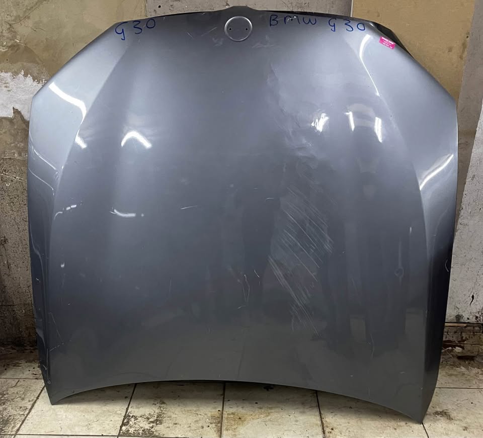 BMW G30 Bonnet Call or dm - Private Seller BMW G30 Bonnet Call or dm - Private Seller