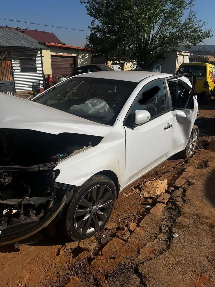 KIA CERATO SEDAN SPARES - Private Seller KIA CERATO SEDAN SPARES - Private Seller