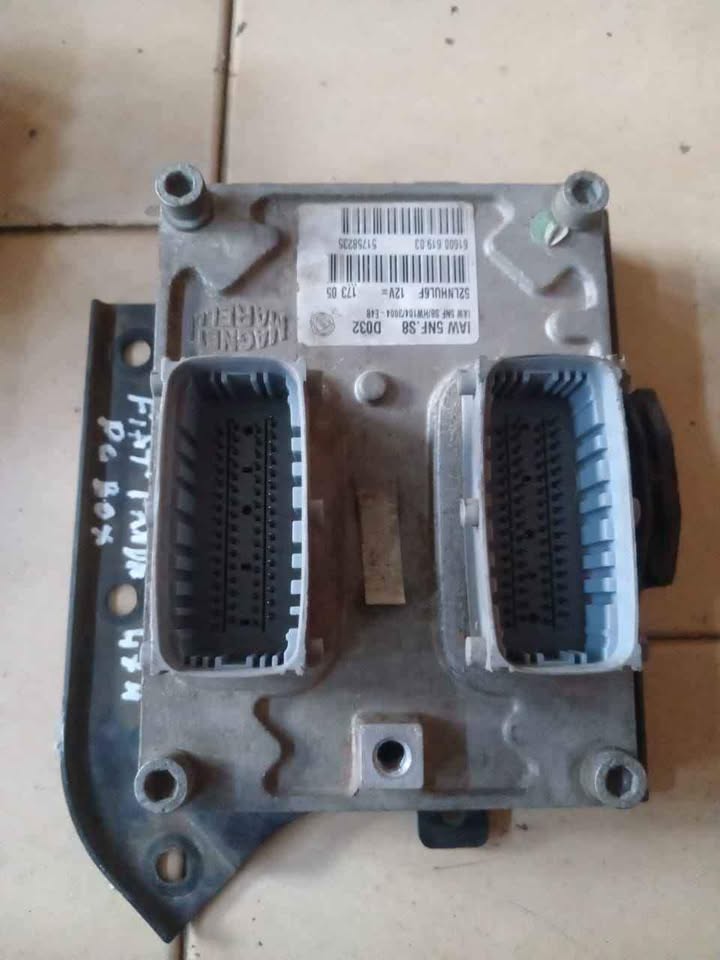 Fiat Panda 1.2 4×4 computer box Fiat Panda 1.2 4×4 computer box