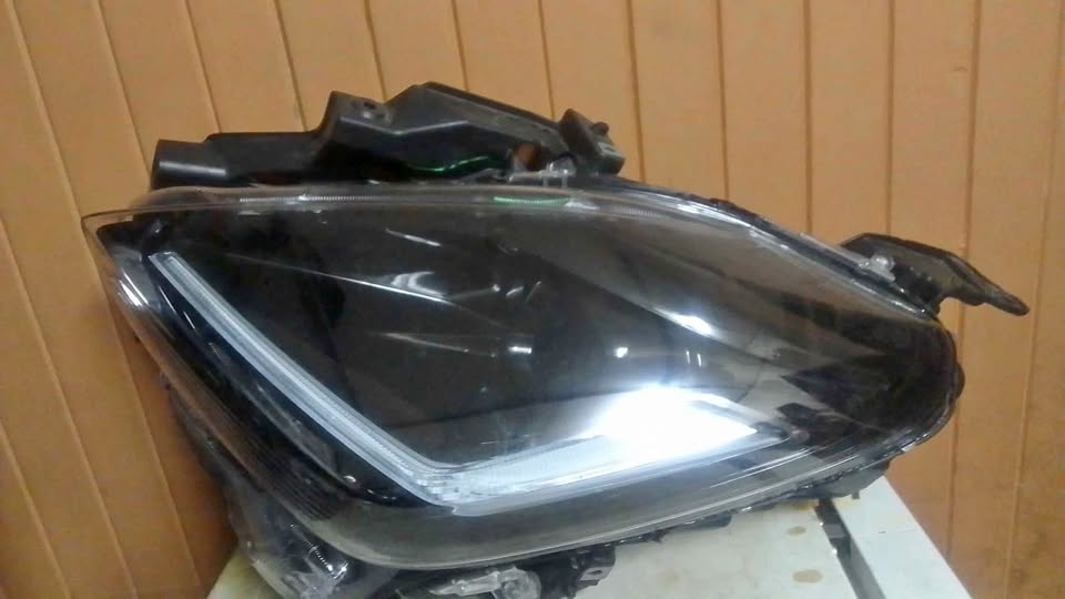 Suzuki Swift headlight 2025 - Private Seller Suzuki Swift headlight 2025 - Private Seller