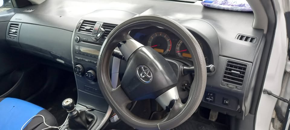 Toyota Quest 1.4i 6 speed manual 275000 kms good runner license and papers