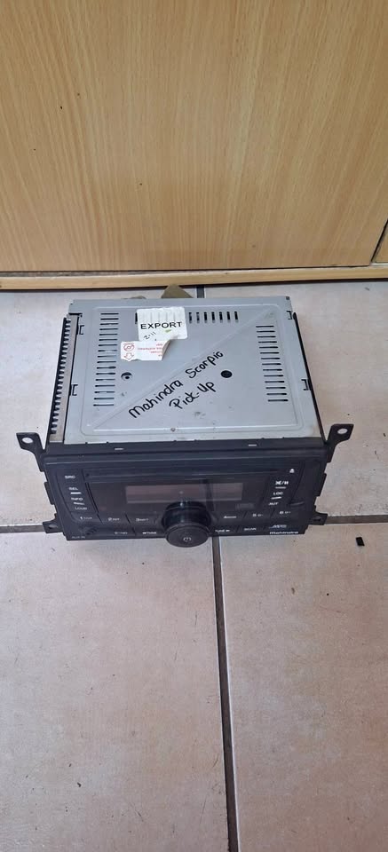 Mahindra scorpio pick up radio available - Private Seller