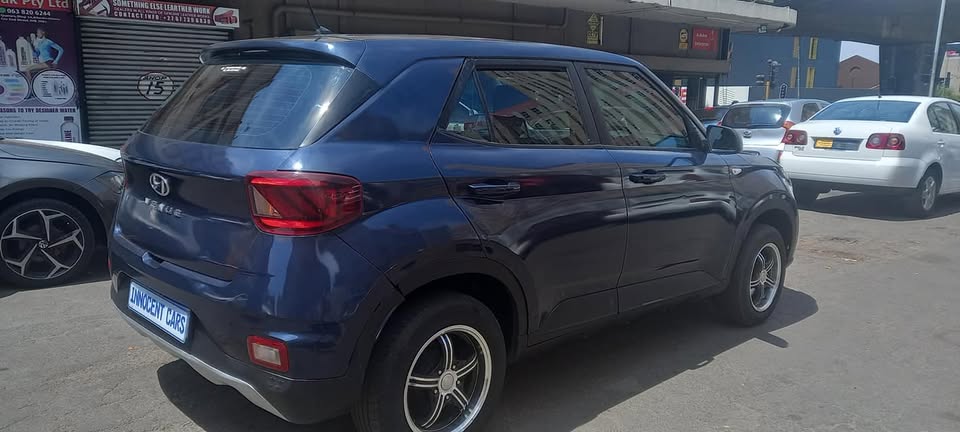 2020 HYUNDAI VENUE 1.0T, MANUAL TRANSMISSION, BLUE COLOUR, MILEAGE