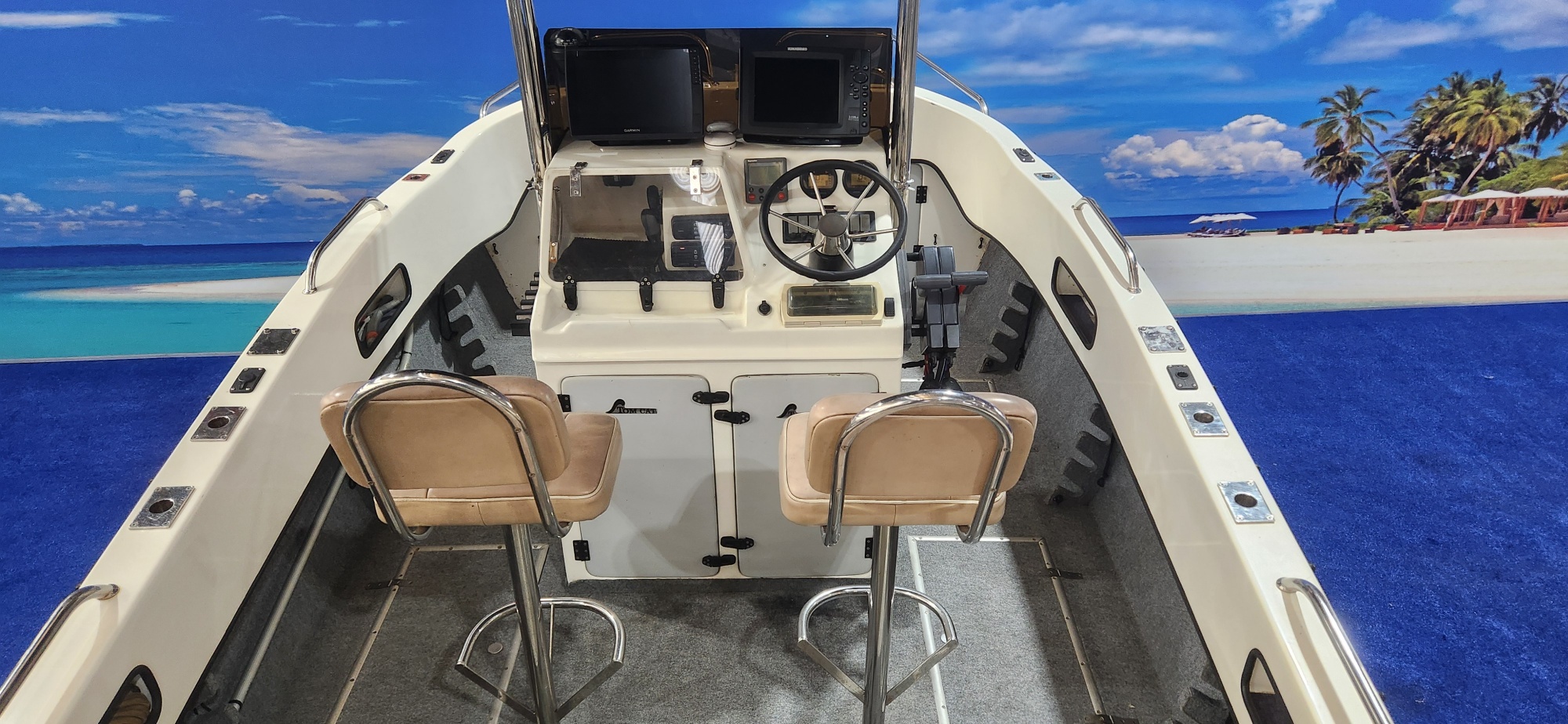 TOMCAT 19 FT CC 2008 MODEL ON TRAILER 2 115 HP YAMAHA 4 STROKES