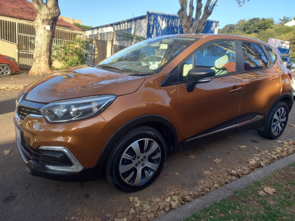 2021 Renault Captur 900T PETROL, MANUAL, ORANGE, 78000KMS, . SPARE KEY