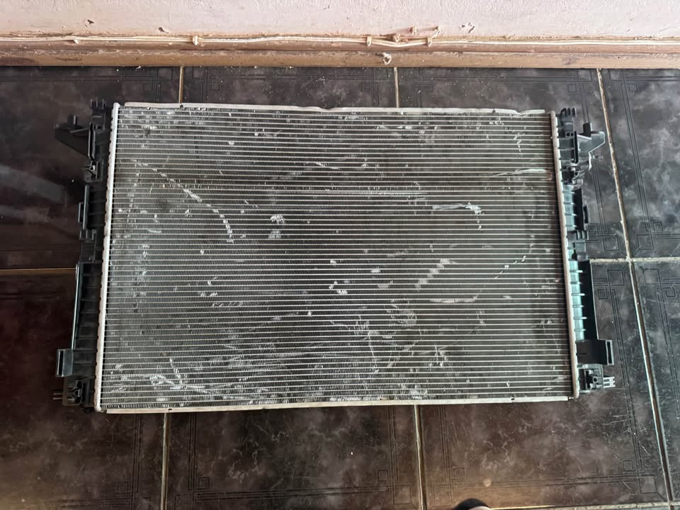 Audi / VW Radiator - Private Seller Audi / VW Radiator - Private Seller