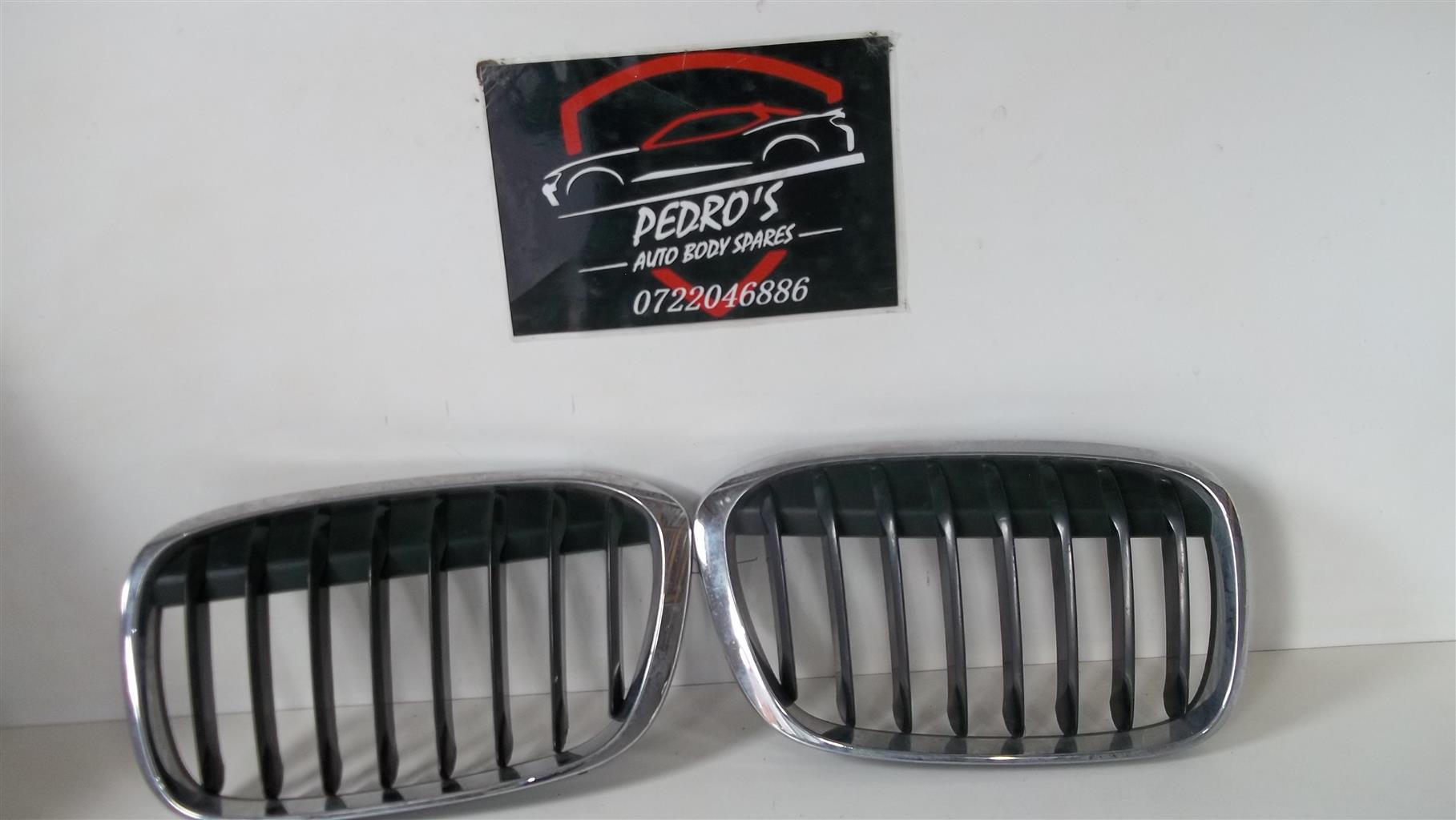 BMW X1 F48 Grilles - Private Seller BMW X1 F48 Grilles - Private Seller