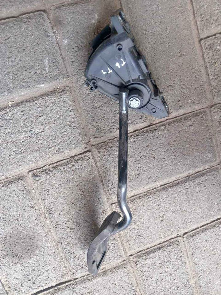 Ford ranger t7 2018 accelerator pedal - Private Seller