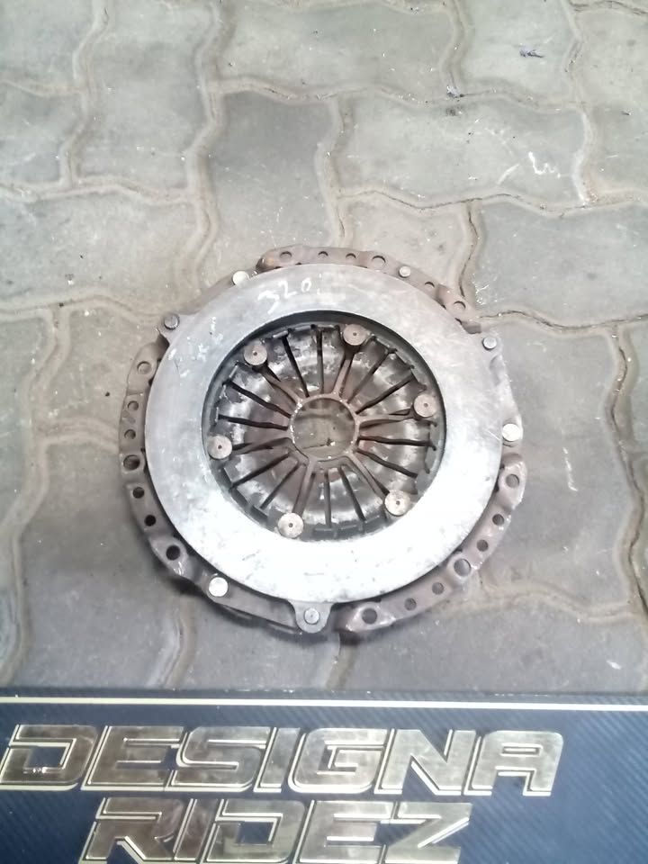 BMW E46 320I PRESSURE PLATE - Private Seller BMW E46 320I PRESSURE PLATE - Private Seller