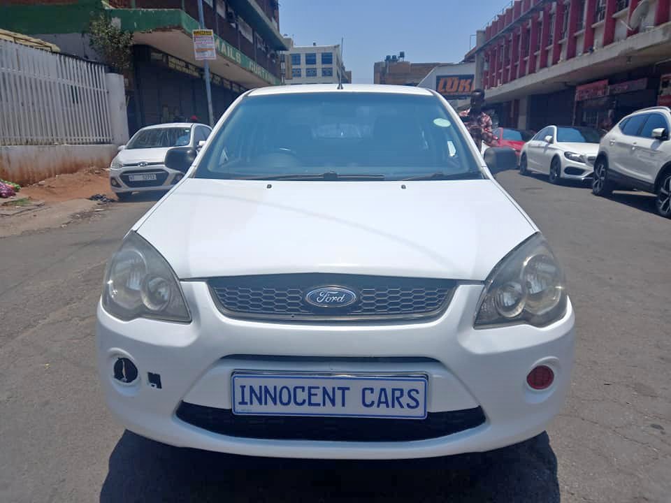 2014 FORD IKON SEDAN 1.6 PETROL, MANUAL, FULL HOUSE,