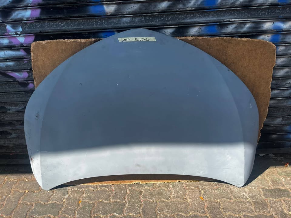 Toyota Prestige Bonnet - Private Seller Toyota Prestige Bonnet - Private Seller