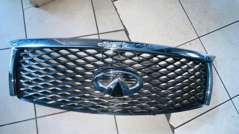 Infiniti QX80 grill 2015/17 - Private Seller Infiniti QX80 grill 2015/17 - Private Seller