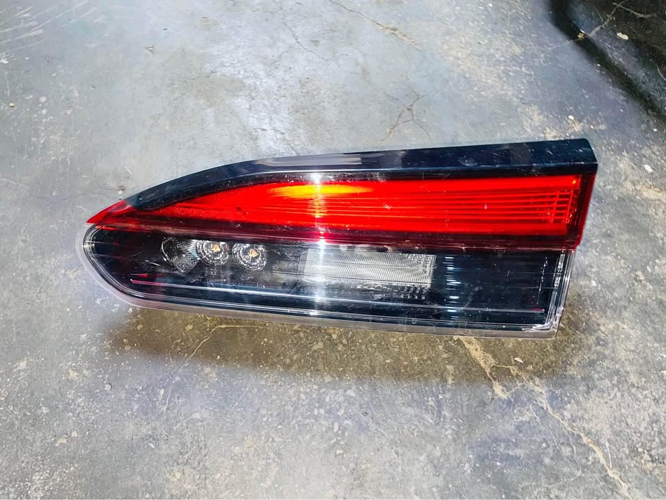 Toyota Corolla Cross taillight - Private Seller Toyota Corolla Cross taillight - Private Seller