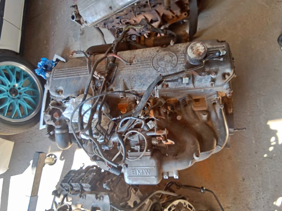 BMW E28 528i engine stripping for spares - Private Seller BMW E28 528i engine stripping for spares - Private Seller