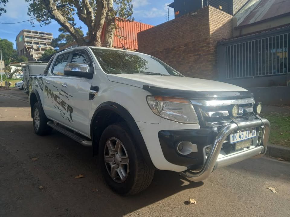 2013 Ford Ranger 3.2 XLT DIESEL, MANUAL 4X4, SILVER, 216000kms Spare key,