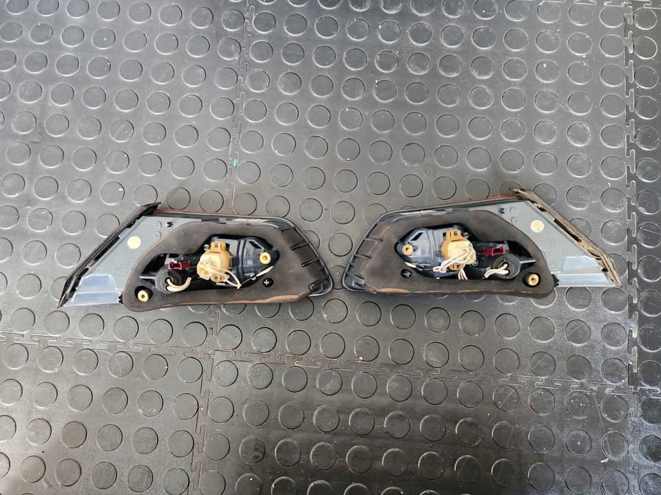 BMW 650i INNER TAILLIGHTS - Private Seller