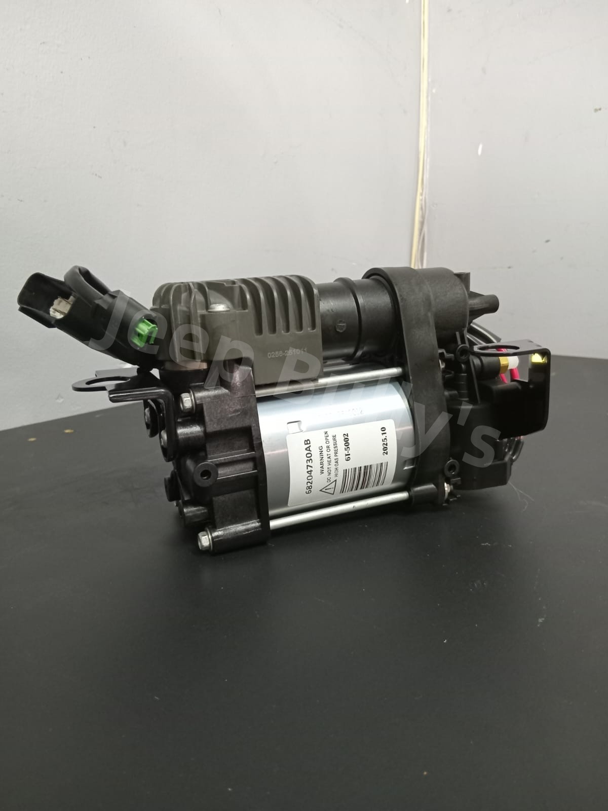 New Air Suspension Pump For Sale | Jeep Vehicles - Private Seller New Air Suspension Pump For Sale | Jeep Vehicles - Private Seller