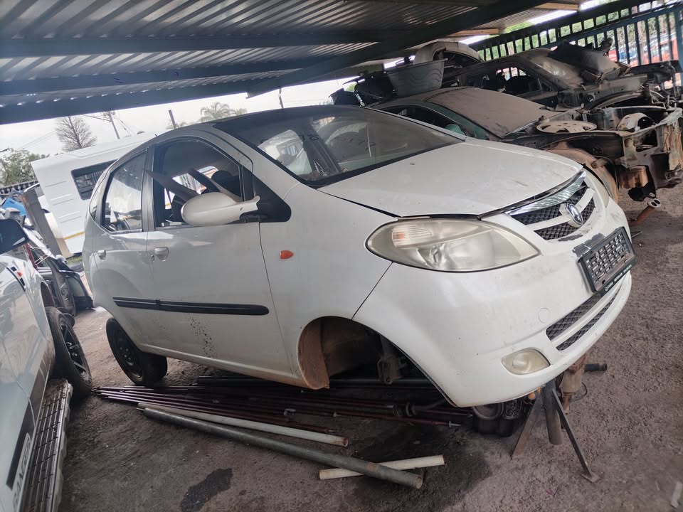 Chana benni stripping for spares Call or WhatsApp me - Private Seller Chana benni stripping for spares Call or WhatsApp me - Private Seller