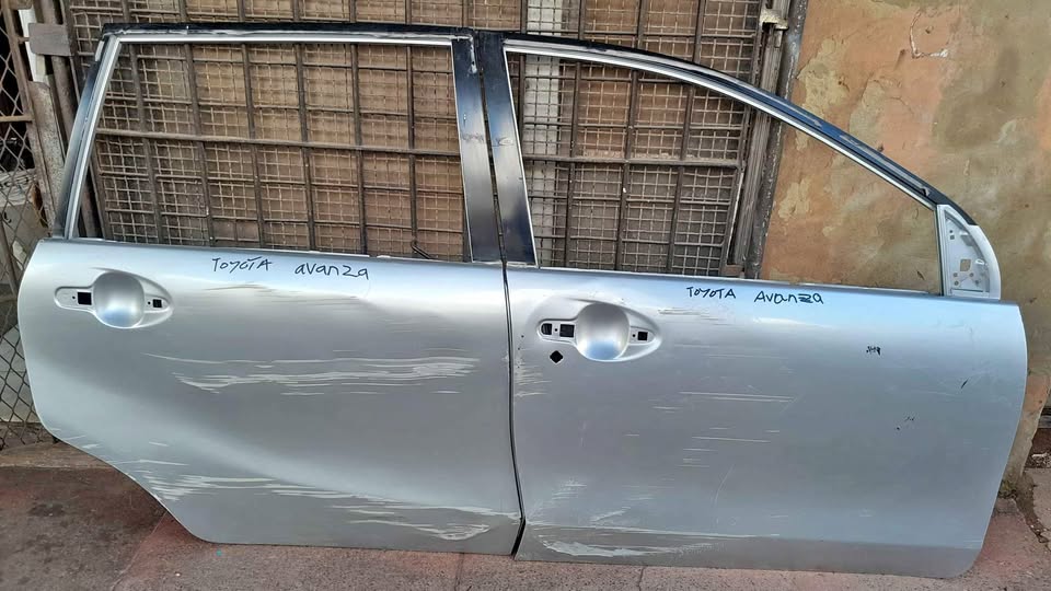 Toyota avanza door - Private Seller Toyota avanza door - Private Seller