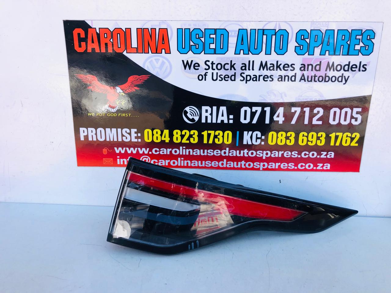 Range Rover Discovery 5 right side outer taillight (Smoke) - Private Seller