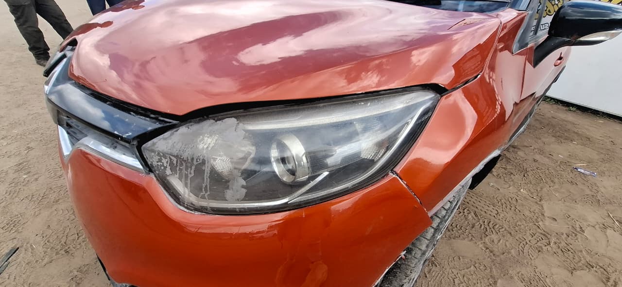 Renault Captur 900T Headlights for sale used - Private Seller Renault Captur 900T Headlights for sale used - Private Seller