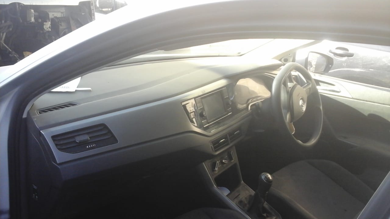 Polo 8 R for Stripping - Private Seller Polo 8 R for Stripping - Private Seller