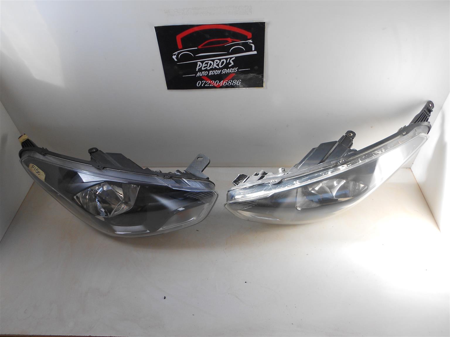 Ford figo Headlights