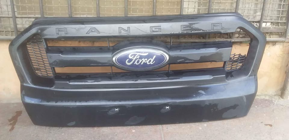 Ford ranger t7 grille - Private Seller Ford ranger t7 grille - Private Seller