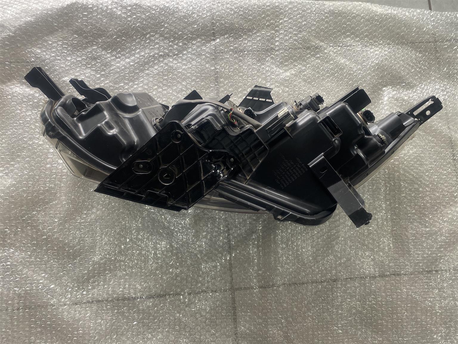 2022 NISSAN QASHQAI LED HEADLIGHT RIGHT SIDE FOR SALE. IN EXCELLENT CONDITION - Private Seller 2022 NISSAN QASHQAI LED HEADLIGHT RIGHT SIDE FOR SALE. IN EXCELLENT CONDITION - Private Seller