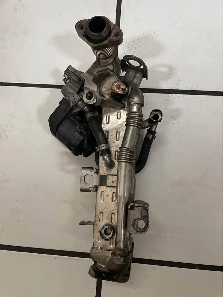 BMW N47 N57 Diesel EGR Control Valve 1 2 3 4 5 6 Series X1 X3 X4 7810871 - Private Seller