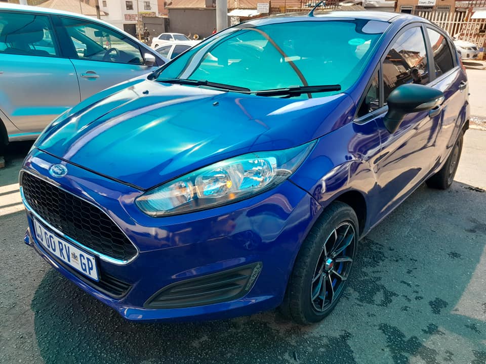 2016 FORD FIESTA 1.4 MANUAL