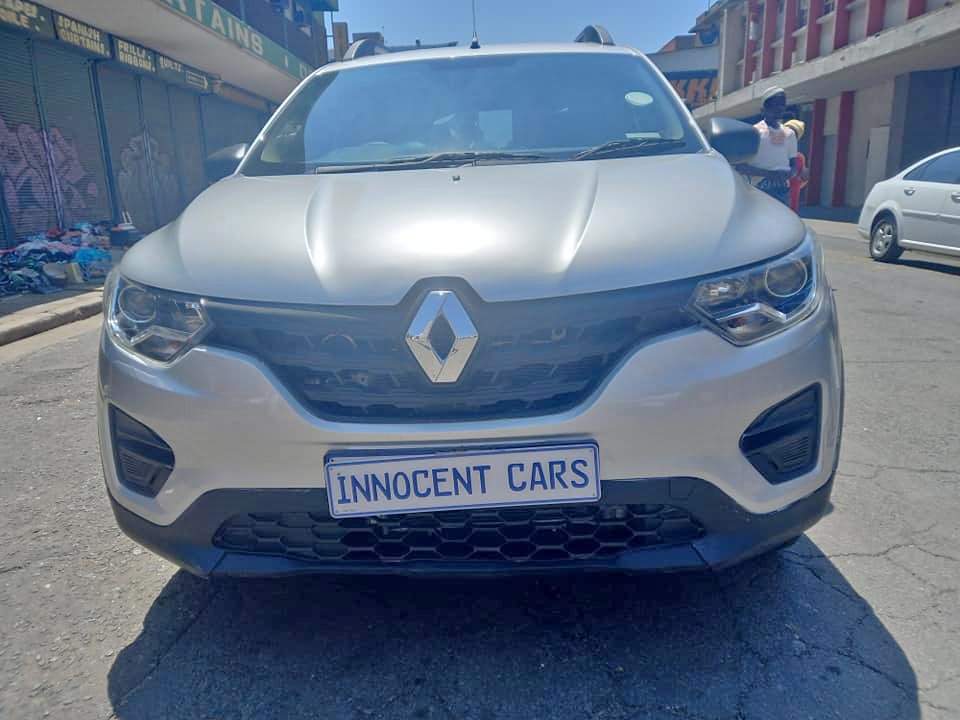 2020 RENAULT TRIBER 1.0 PETROL, MANUAL TRANSMISSION, SILVER COLOUR, MILEAGE 65000KM