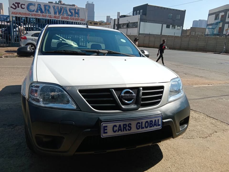 Nissan Np200 2020