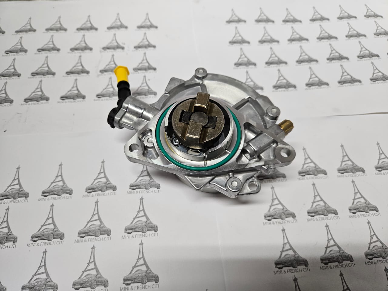 Brand-New Vacuum Pump for Mini Cooper R56 1.6 S (N18) - Private Seller Brand-New Vacuum Pump for Mini Cooper R56 1.6 S (N18) - Private Seller