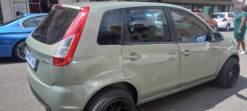 2013 FORD FORD FIGO 1.4 MANUAL,