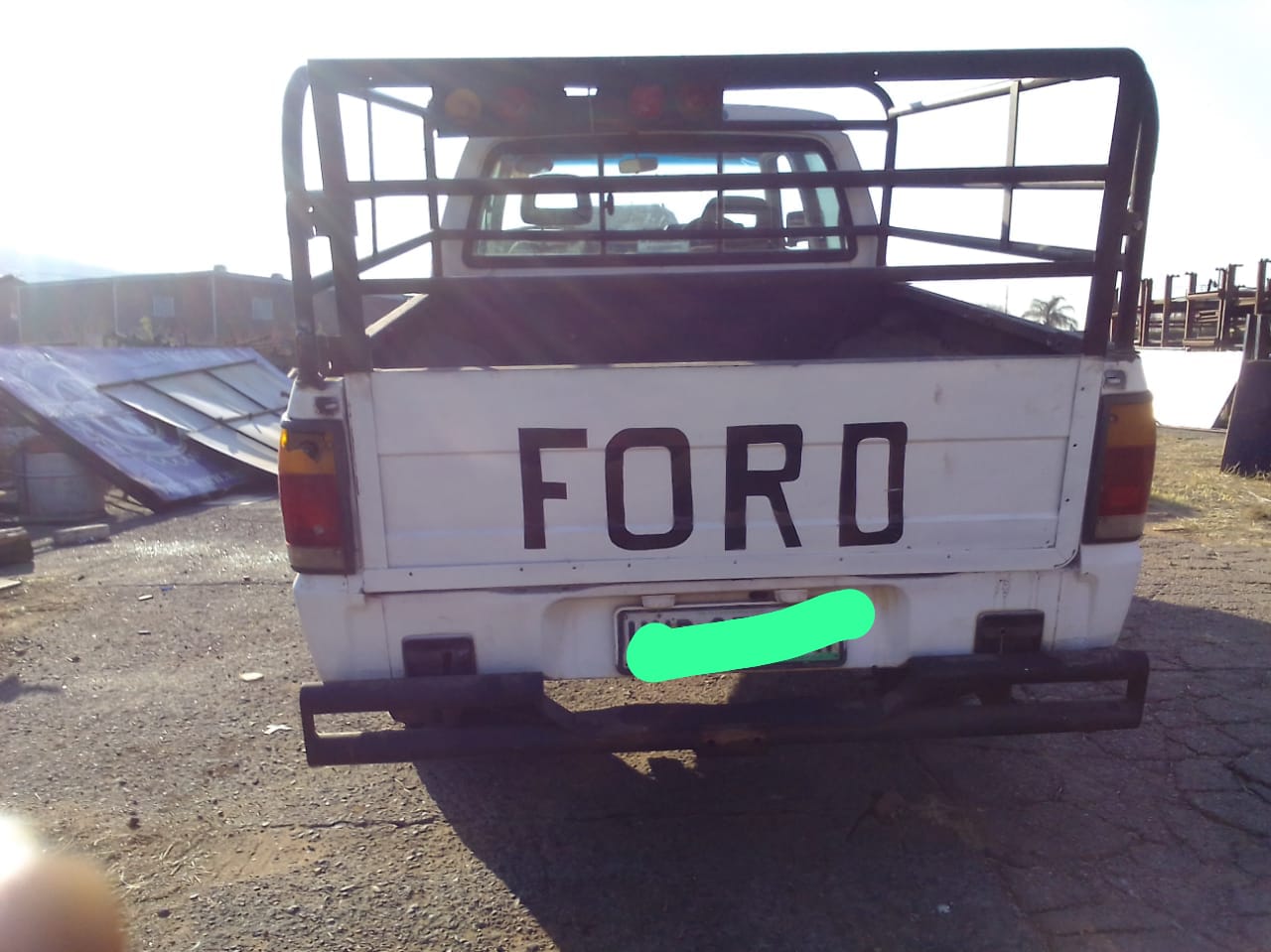 FORD COURIER BAKKIE STRIPPING FOR SPARES - Private Seller FORD COURIER BAKKIE STRIPPING FOR SPARES - Private Seller
