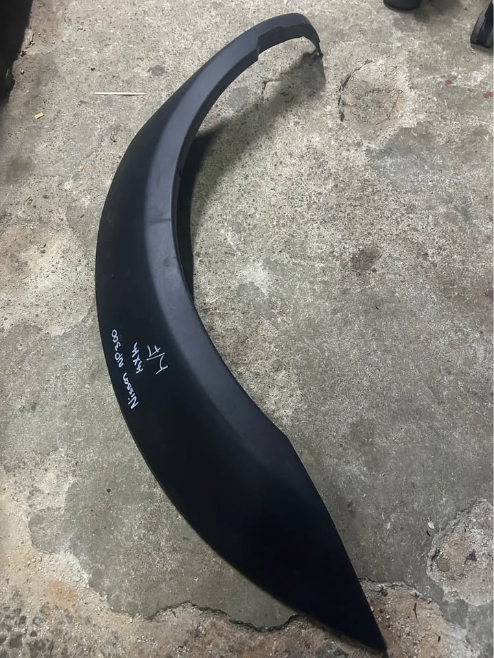 Nissan NP300 Left Front Wheel Arch For Sale - Private Seller Nissan NP300 Left Front Wheel Arch For Sale - Private Seller