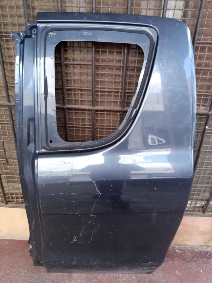 Mazda bk 250 club cap door - Private Seller Mazda bk 250 club cap door - Private Seller