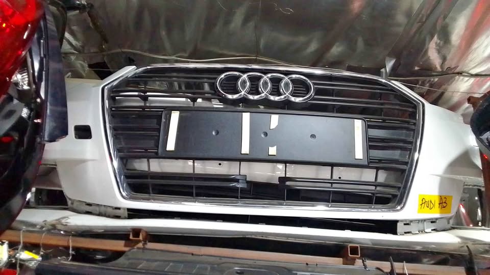 Audi A3 2019 bumper and grill - Private Seller Audi A3 2019 bumper and grill - Private Seller