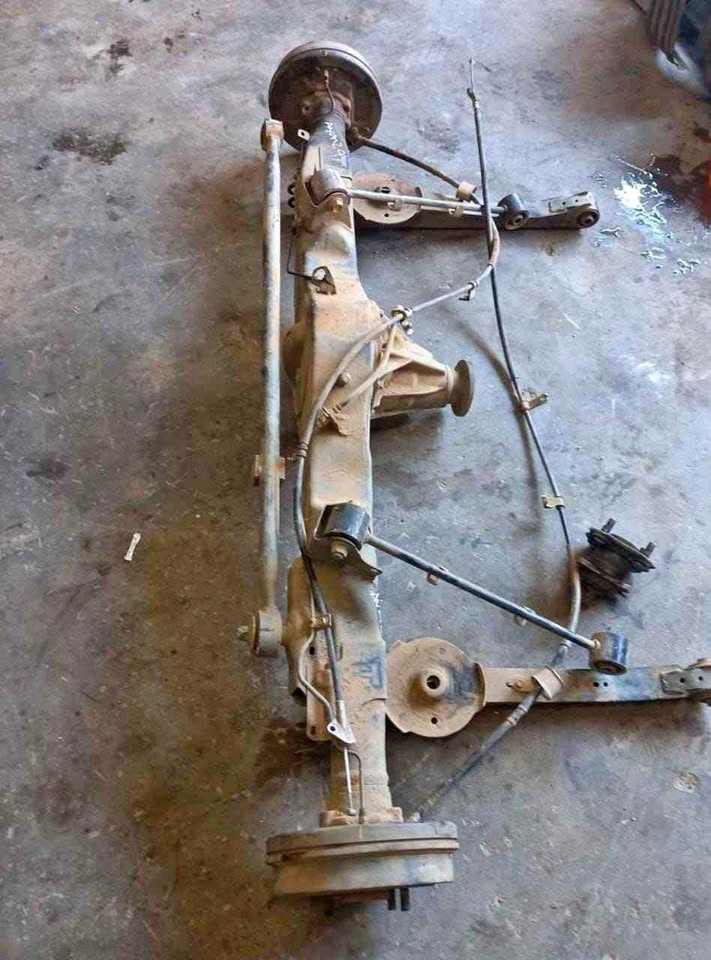 Toyota Avanza new shape rear suspension - Private Seller Toyota Avanza new shape rear suspension - Private Seller