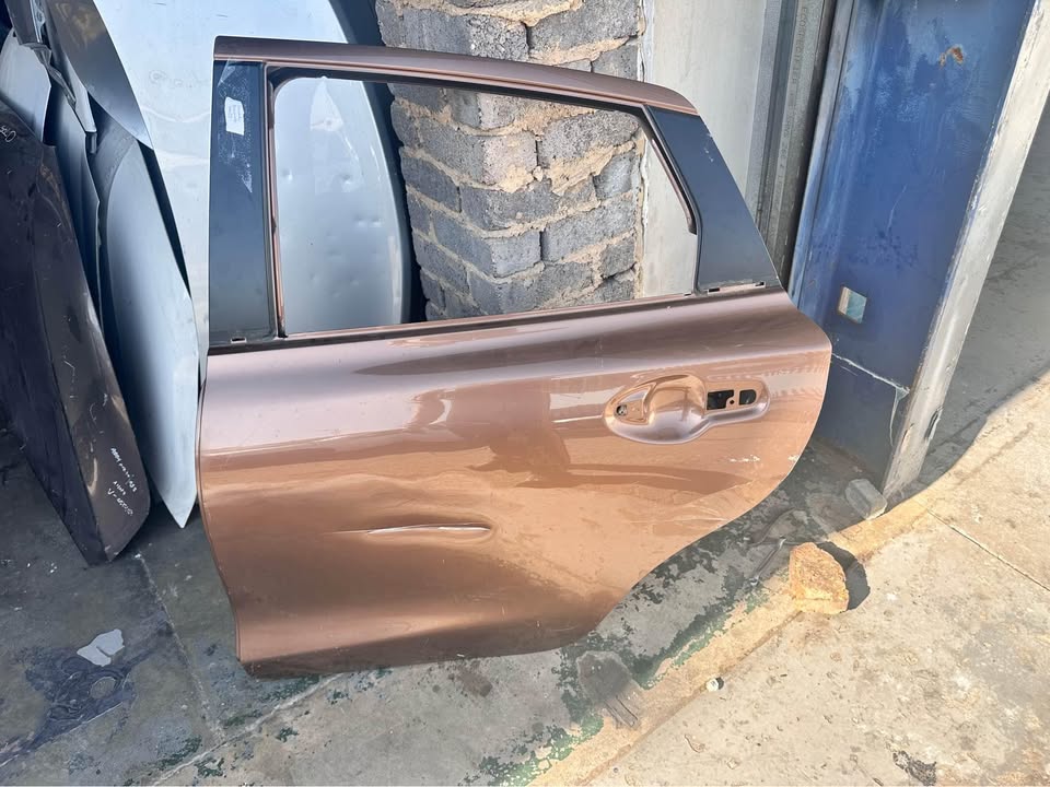 Suzuki Baleno / Toyota starlet car doors2023 - Private Seller Suzuki Baleno / Toyota starlet car doors2023 - Private Seller