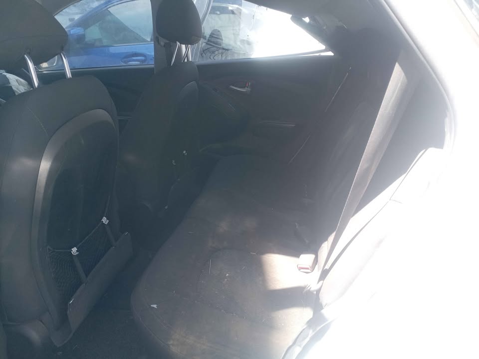 Hyundai ix35 for spares parts - Private Seller Hyundai ix35 for spares parts - Private Seller