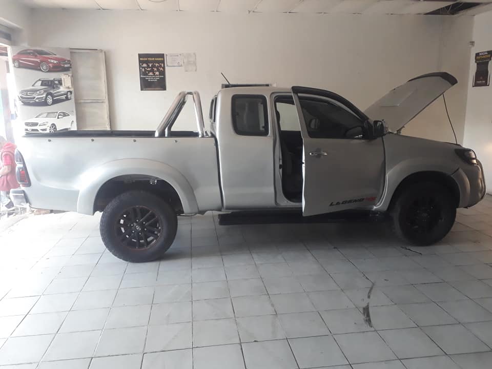2013 Toyota Hilux 3.0 D-4D HiRider Clubcab 4x2 Manual, Diesel, Silver,  Sparekey